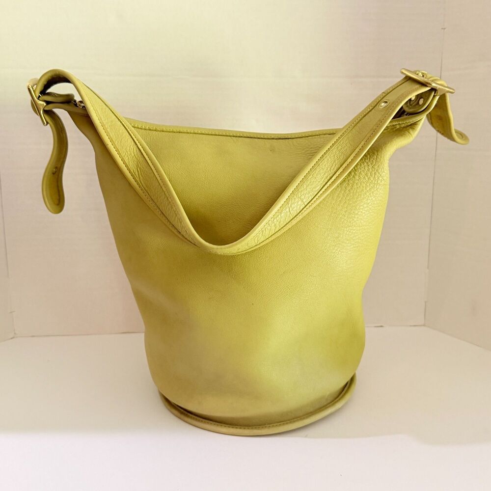 Coach, Vintage 90s XL Duffle Sac Lime Green, N6C-9085 Bucket Feed Bag Rare